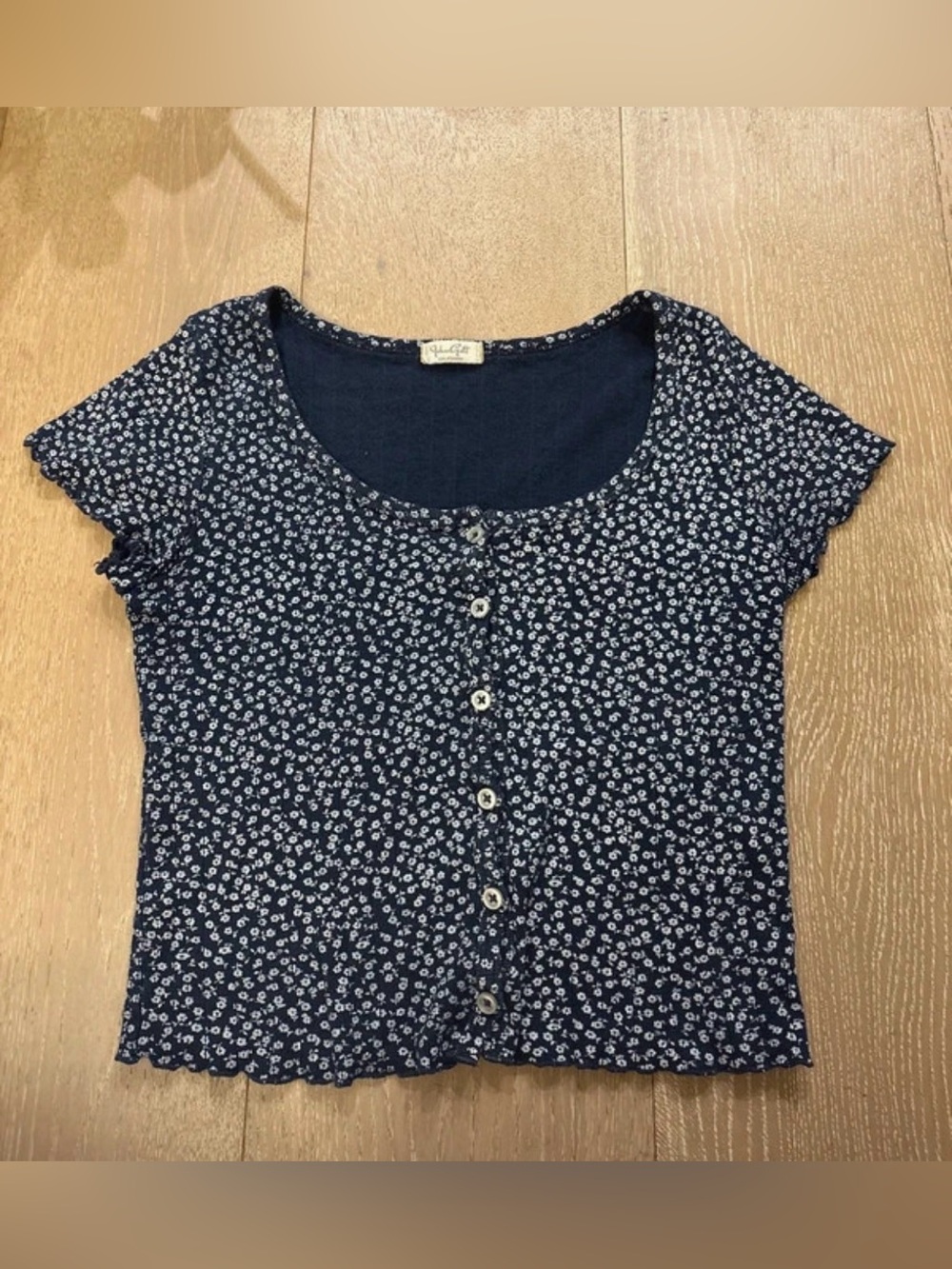 Brandy Melville floral lettuce hem top